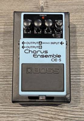 BOSS Stereo Chorus | Long & McQuade